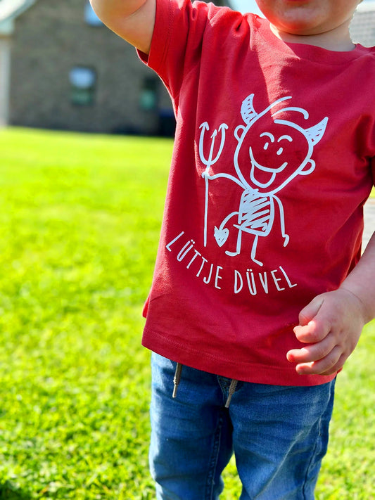 Rotes Kinder Shirt mit Lüttje Düvel Motiv