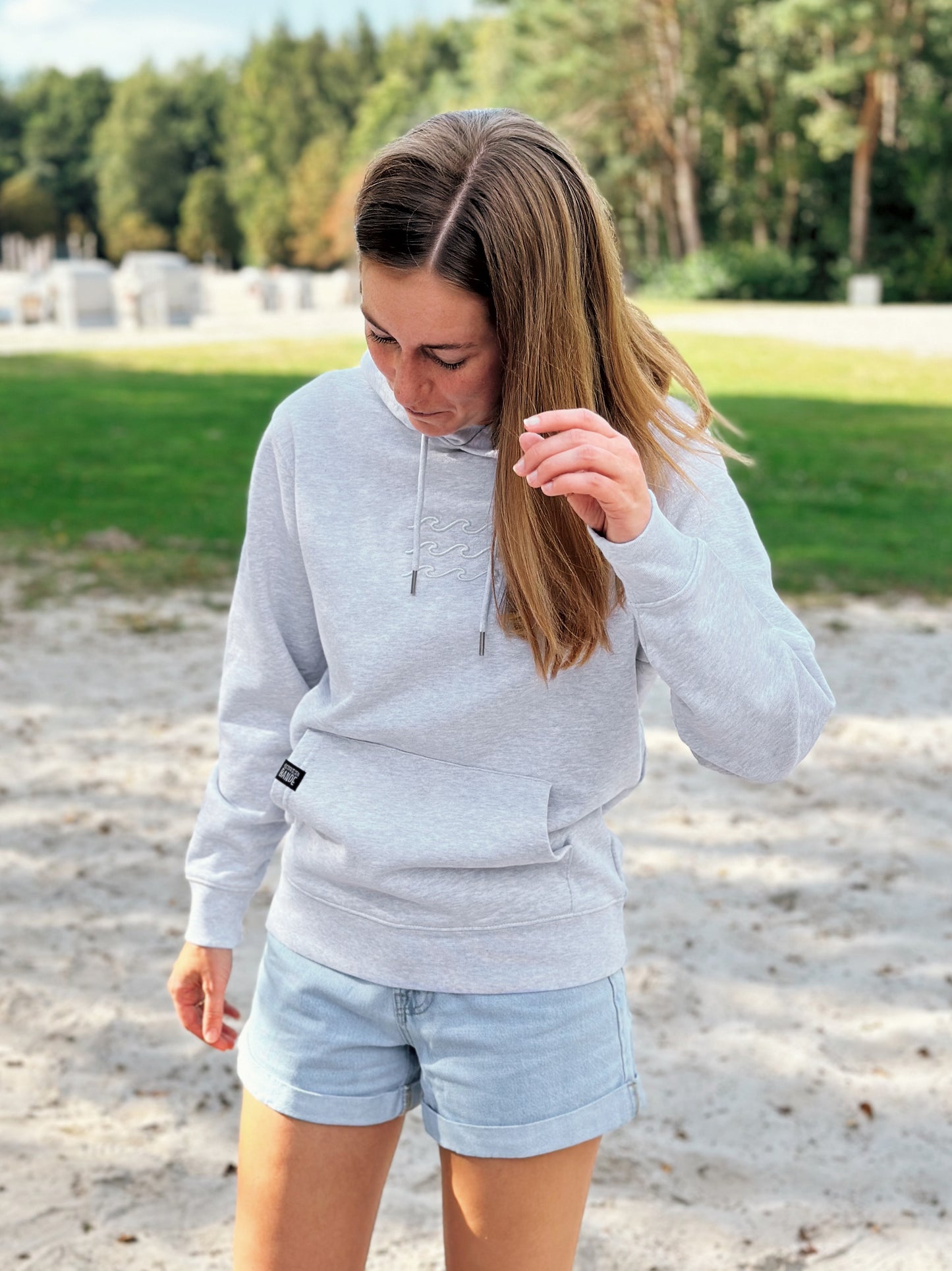 Hoodie 'Wellen' - Hellgrau