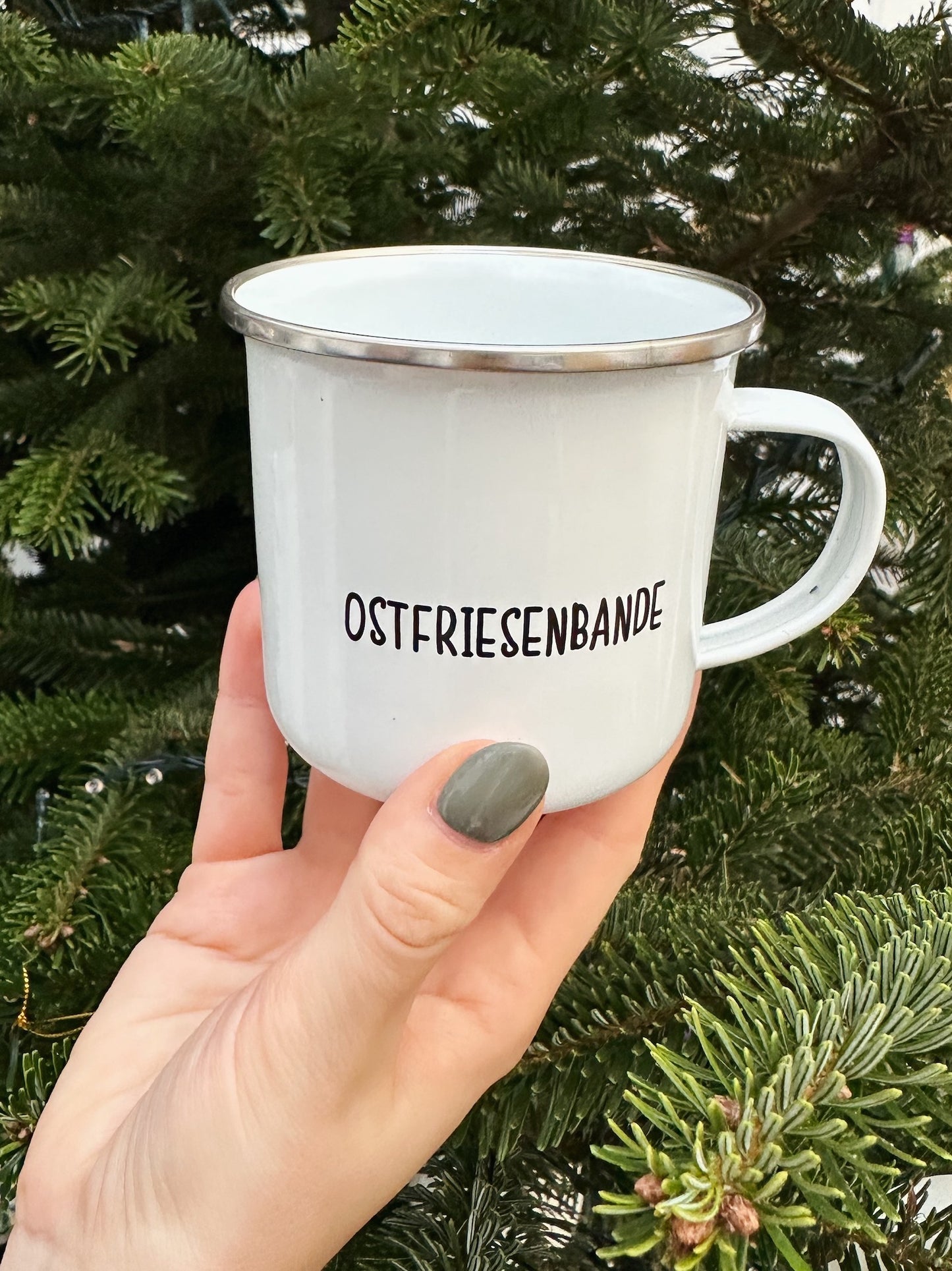Emaille Becher mit Logo 'Nützt ja nix' weiß - hinten